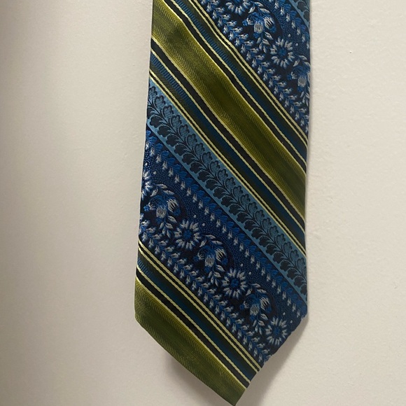Ted Baker 100% silk tie - Picture 1 of 3
